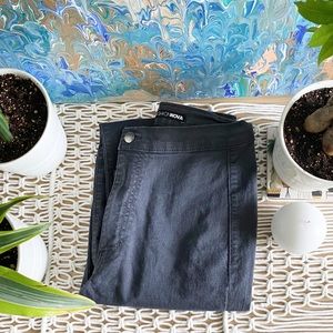 Fashion Nova medium grey light weight jeans